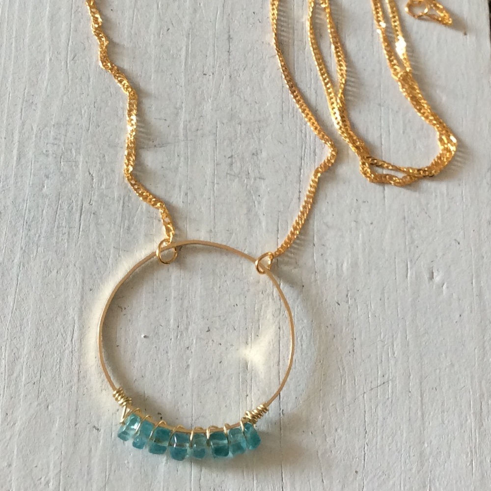 Gold plated natural Apatite circle Pendant Necklace